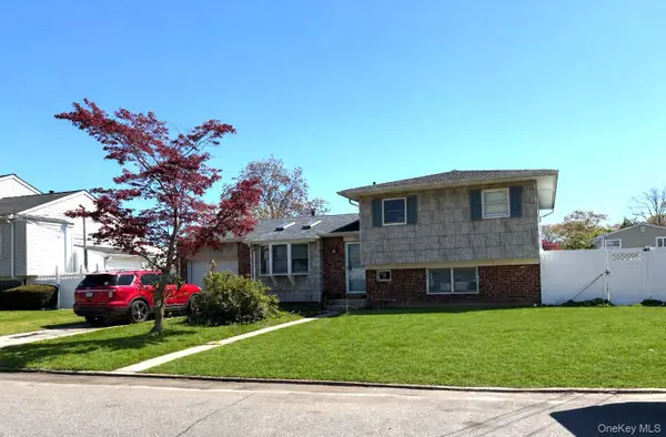 379 W 24th Street, Deer Park, NY 11729