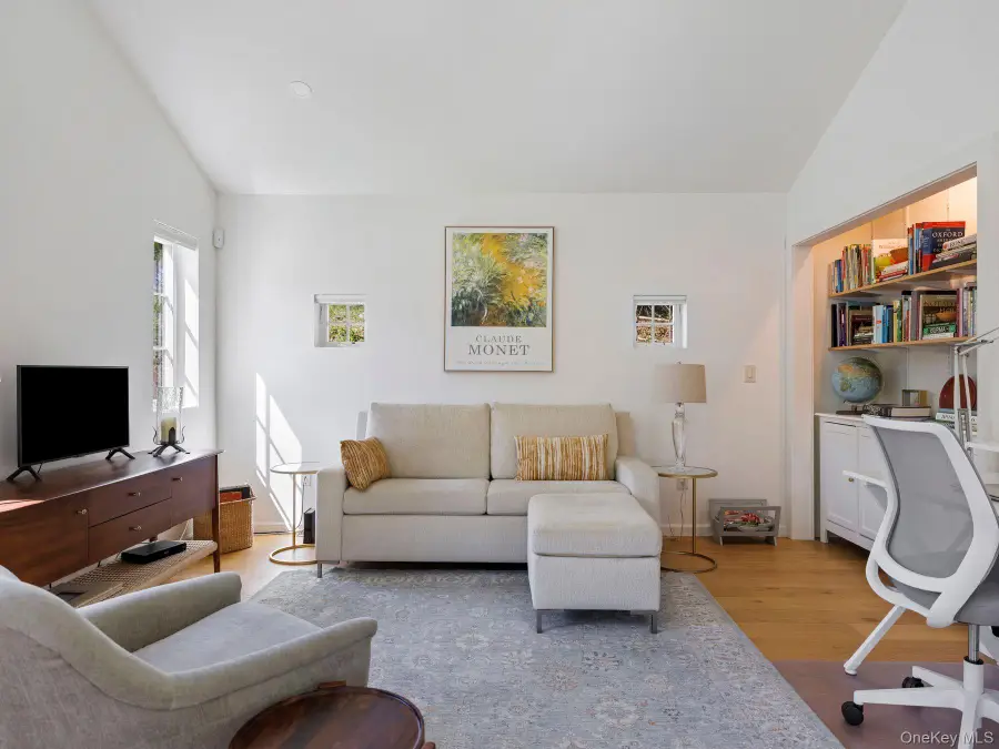 555 Mountain View Avenue, Hurley, NY 12443 - #3