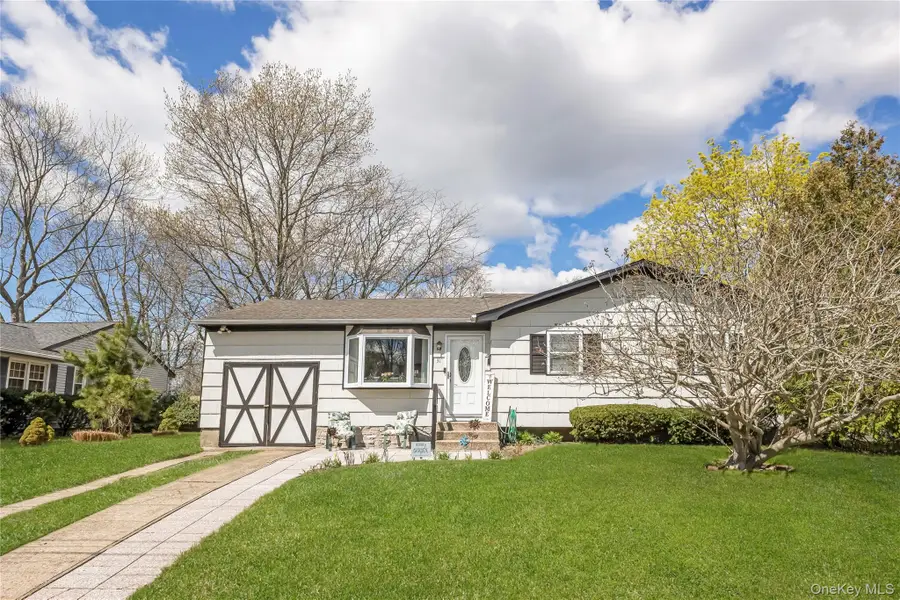 31 Dena Drive, Blue Point, NY 11715 - #3