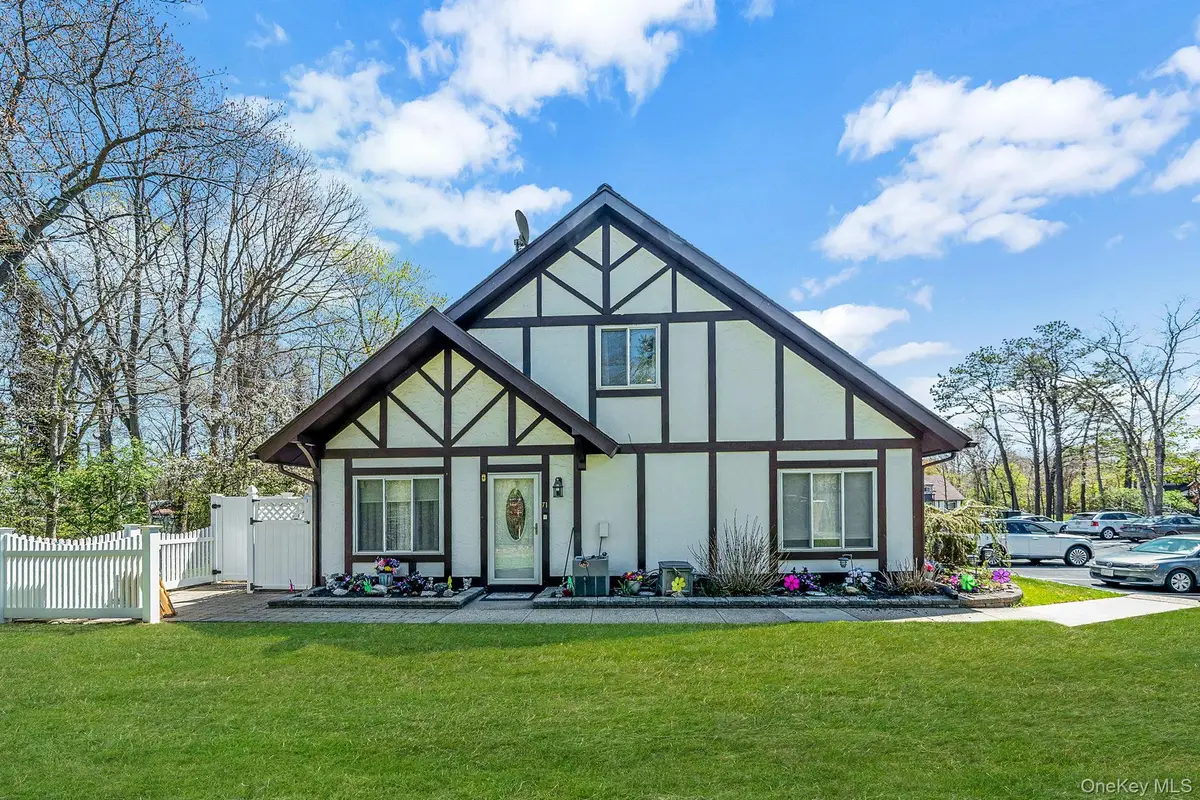 71 Crystal Rock Court, Middle Island, NY 11953 - #1