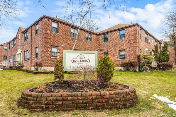 58-58 246th Crescent #Lower, Douglaston, NY 11362