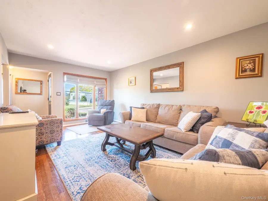763 Pat Drive, West Islip, NY 11795 - #3