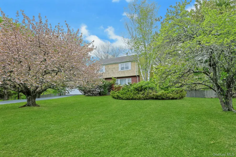110 Eastview Drive, Valhalla, NY 10595 - #2