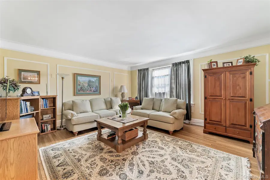 42 Pondfield W #6D, Bronxville, NY 10708 - #3