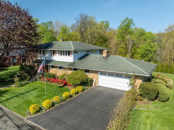 7 Parkway East, Yonkers, NY 10701