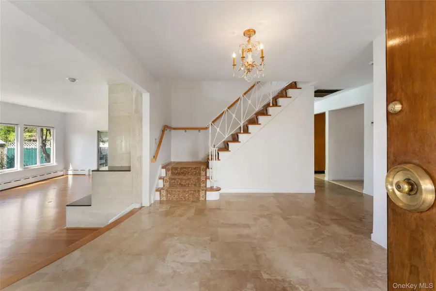 7 Parkway East, Yonkers, NY 10701 - #3