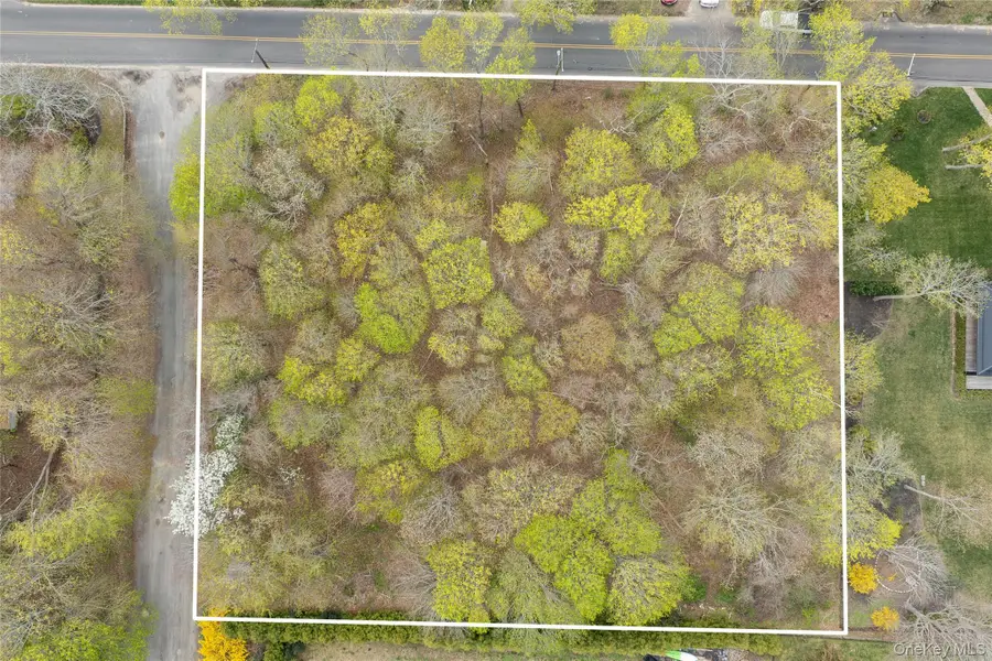 2105 Pequash Avenue, Cutchogue, NY 11935 - #3