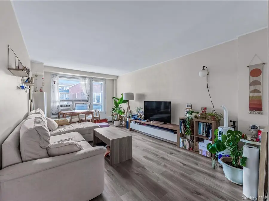 98-20 62nd Drive #15G, Rego Park, NY 11374 - #3