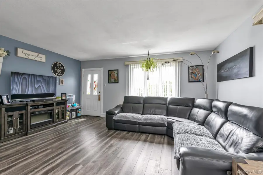 65 Liggett Road, Valley Stream, NY 11581 - #3