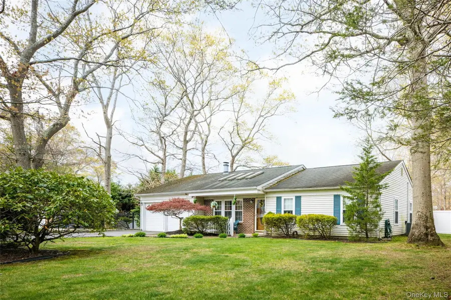 4 Mount Oak Place, Ridge, NY 11961 - #3
