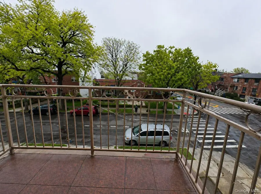 157-18 65th Avenue, Flushing, NY 11367 - #3