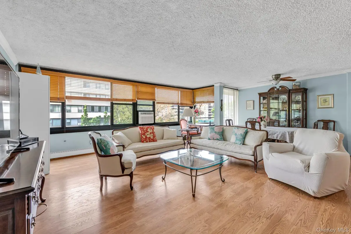 166-26 Powells Cove Boulevard #5D, Beechhurst, NY 11357 - #1