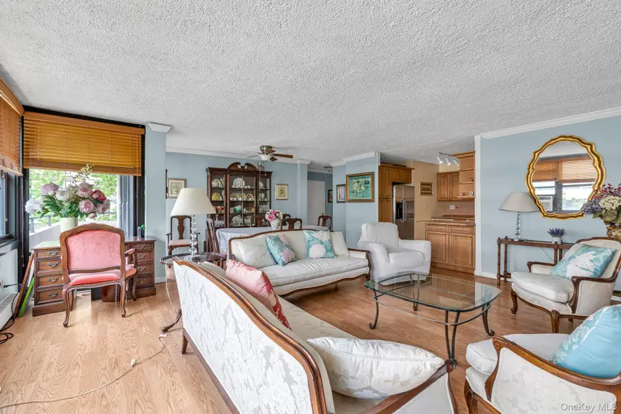 166-26 Powells Cove Boulevard #5D, Beechhurst, NY 11357 - #3