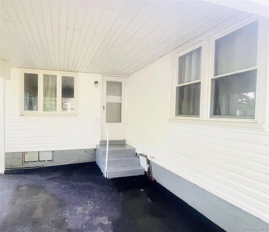 66 Corbin Avenue, Shirley, NY 11967 - #3