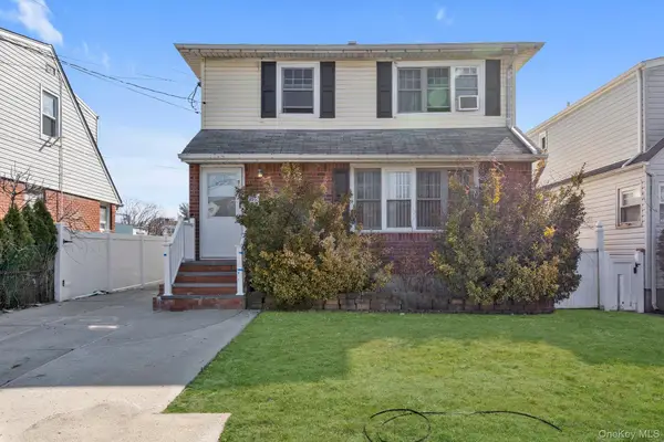 220 Crown Avenue, Floral Park, NY 11001