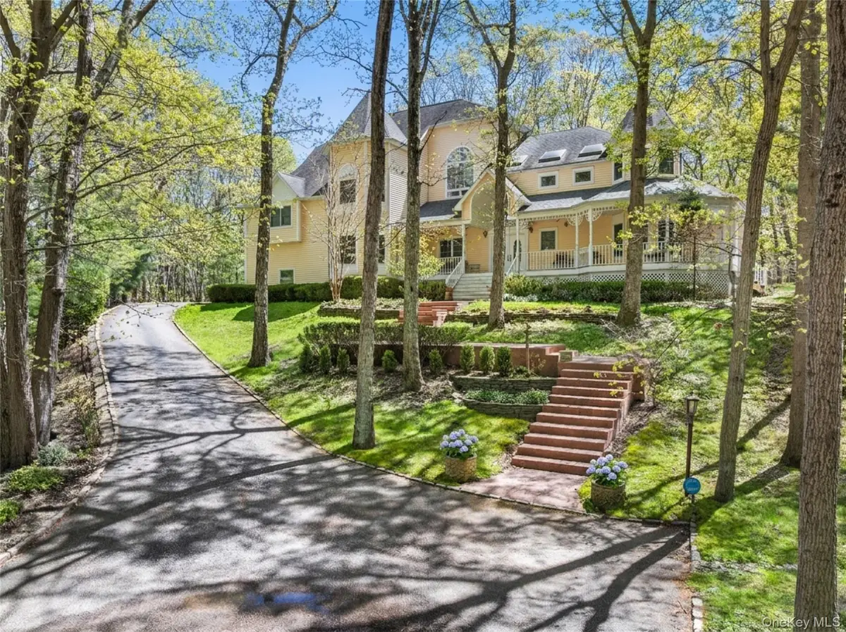 602A Twin Hills Court, Northport, NY 11768 - #1