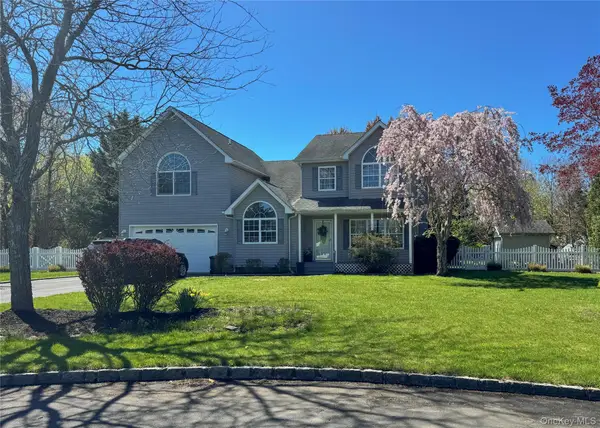 15 Whitetail Court, Center Moriches, NY 11934