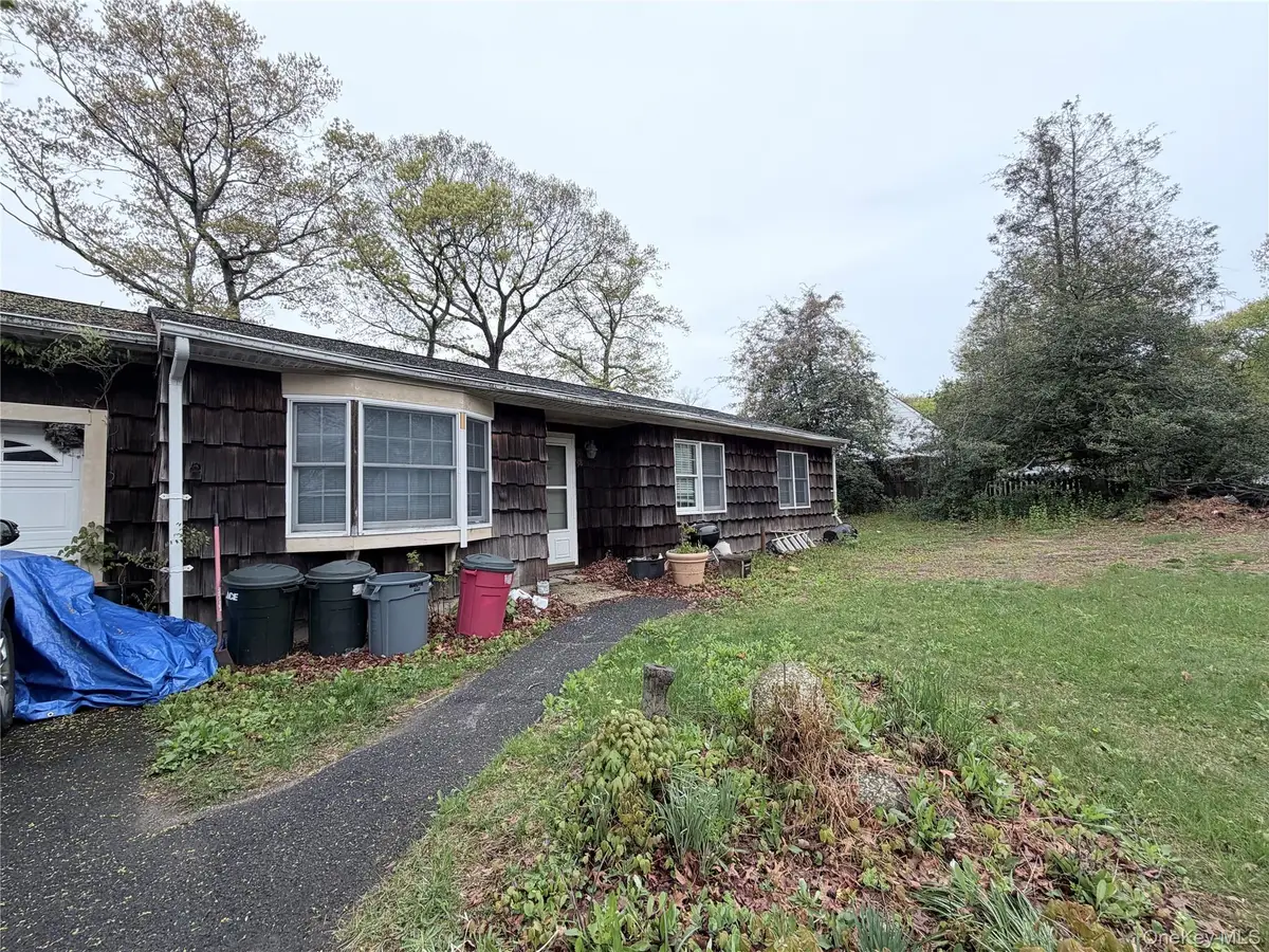 98 Broadway, Rocky Point, NY 11778 - #1