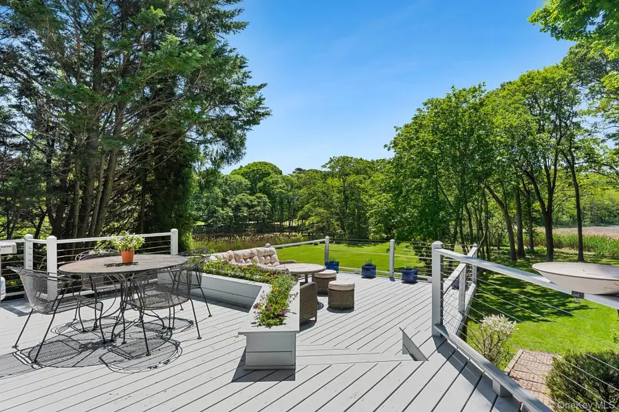 910 New Suffolk Avenue, Mattituck, NY 11952 - #2