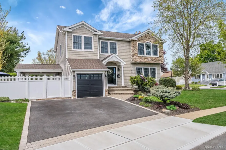 512 Heathcliff Drive, Seaford, NY 11783 - #2