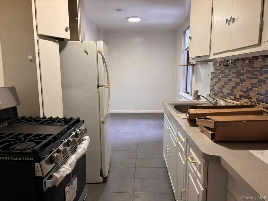 730 E 232nd Street #3G, Bronx, NY 10466 - #3