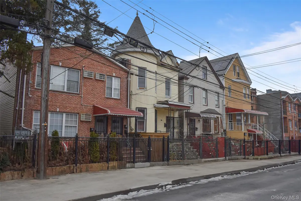 740 E 218th Street, Bronx, NY 10467 - #1