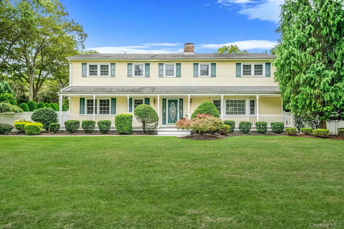 222 Jamaica Avenue, Medford, NY 11763 - #1