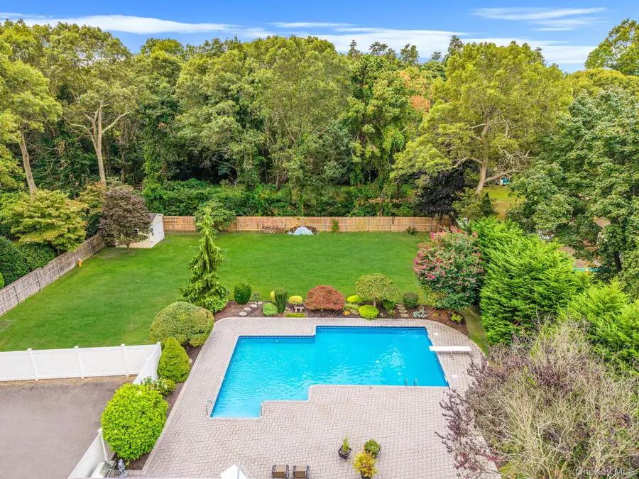 222 Jamaica Avenue, Medford, NY 11763 - #2