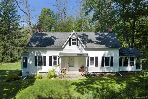 181 Twin Arch Road, Washingtonville, NY 10992