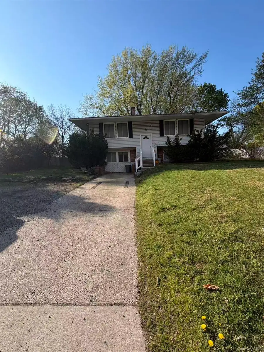 285 Sheep Pasture Road, East Setauket, NY 11733 - #2