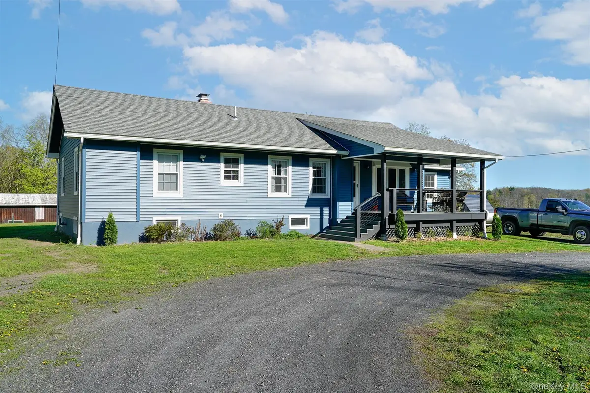 2005 Old Kings Highway, Saugerties, NY 12477 - #1