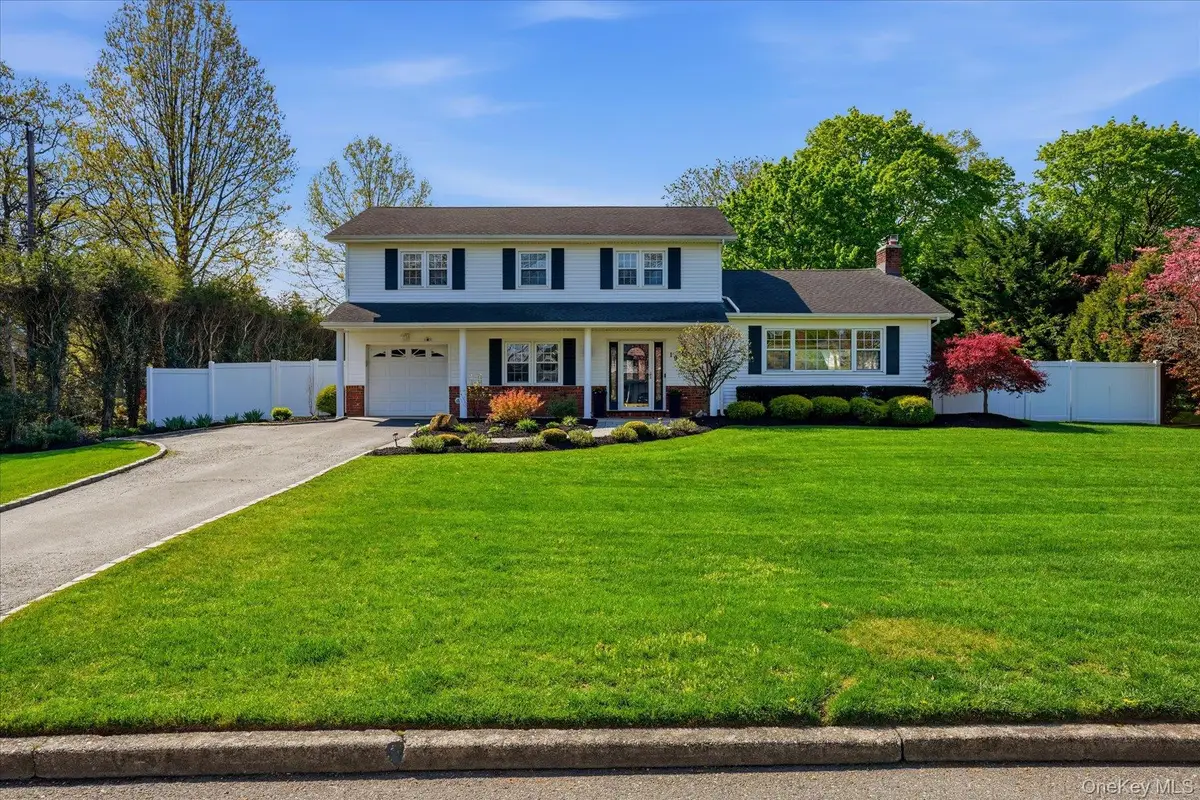 19 Foothill Lane, East Northport, NY 11731 - #1