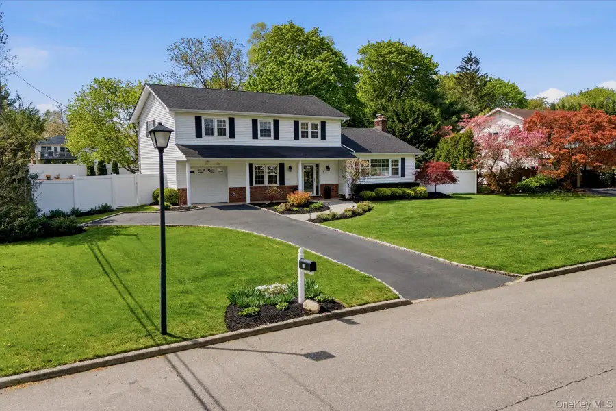 19 Foothill Lane, East Northport, NY 11731 - #2