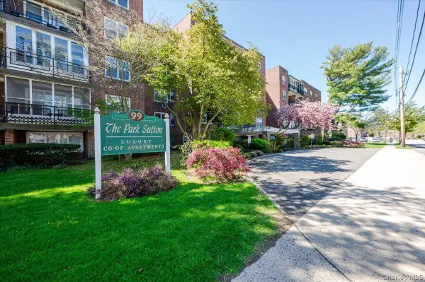 99 Randall Avenue #1-S, Freeport, NY 11520
