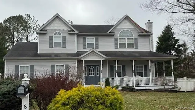 6 Donnelly Court, Manorville, NY 11949 - #1