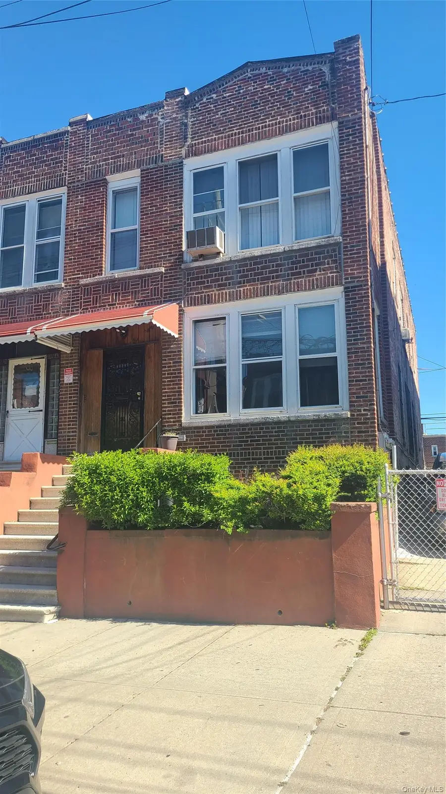 949 E 223rd Street, Bronx, NY 10466 - #2