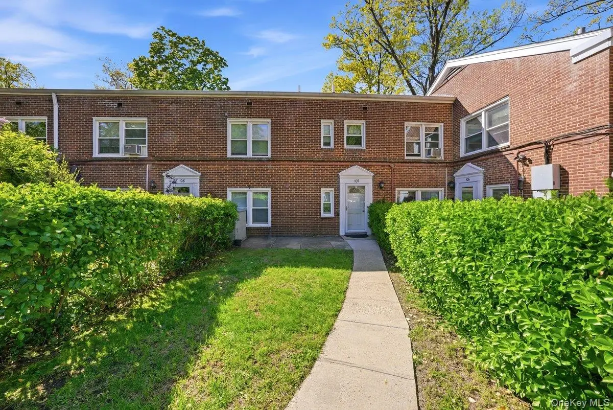 107 Hilltop Acres #107, Yonkers, NY 10704 - #1
