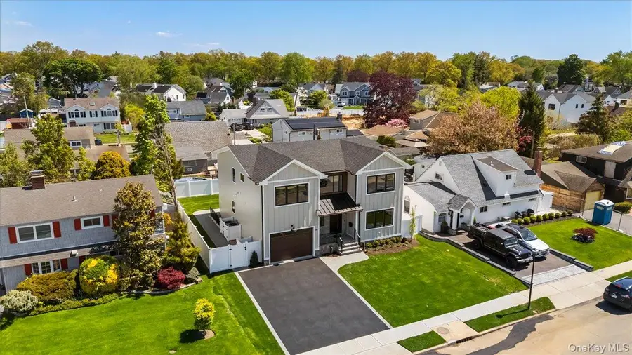 89 Choir Lane, Westbury, NY 11590 - #2