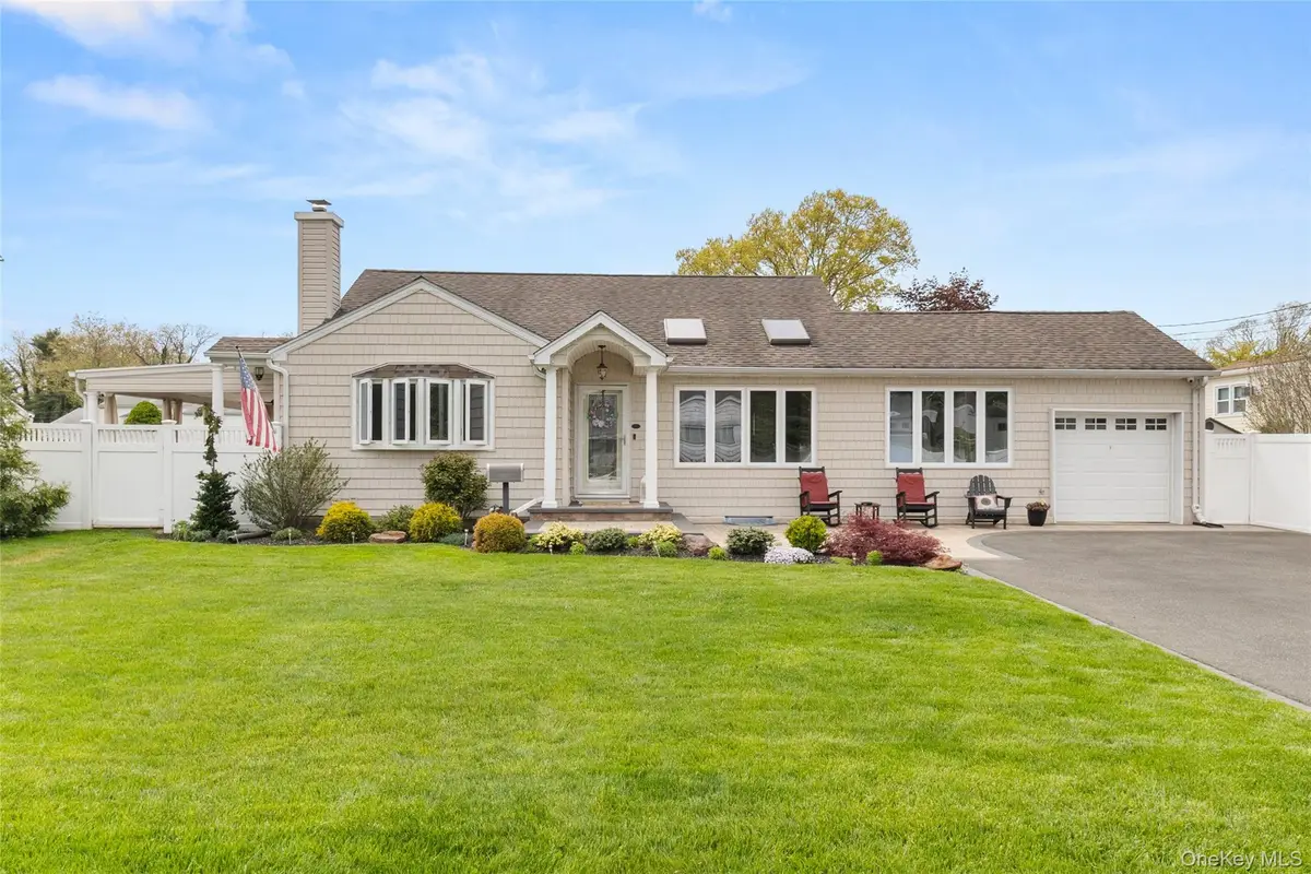 234 E 3rd Street, Deer Park, NY 11729 - #1