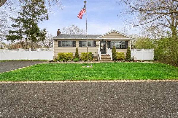 347 Lakeland Avenue, Sayville, NY 11782