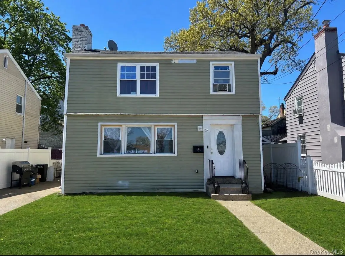 165 President Street, Hempstead, NY 11550 - #1