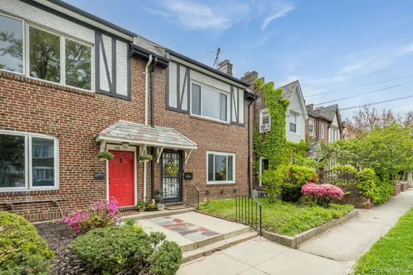 82-79 166th Street, Jamaica Hills, NY 11432
