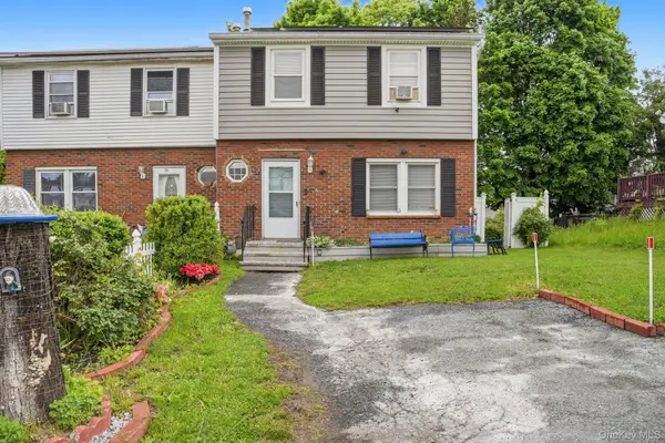 17 Harbor Hill Court, Beacon, NY 12508