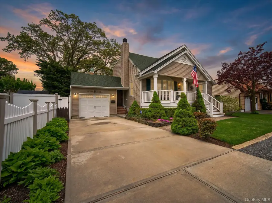 242 N 5th Street, Lindenhurst, NY 11757 - #3