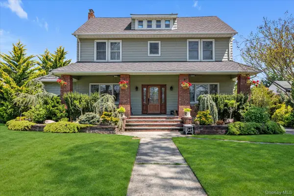 725 Scranton Avenue, East Rockaway, NY 11518