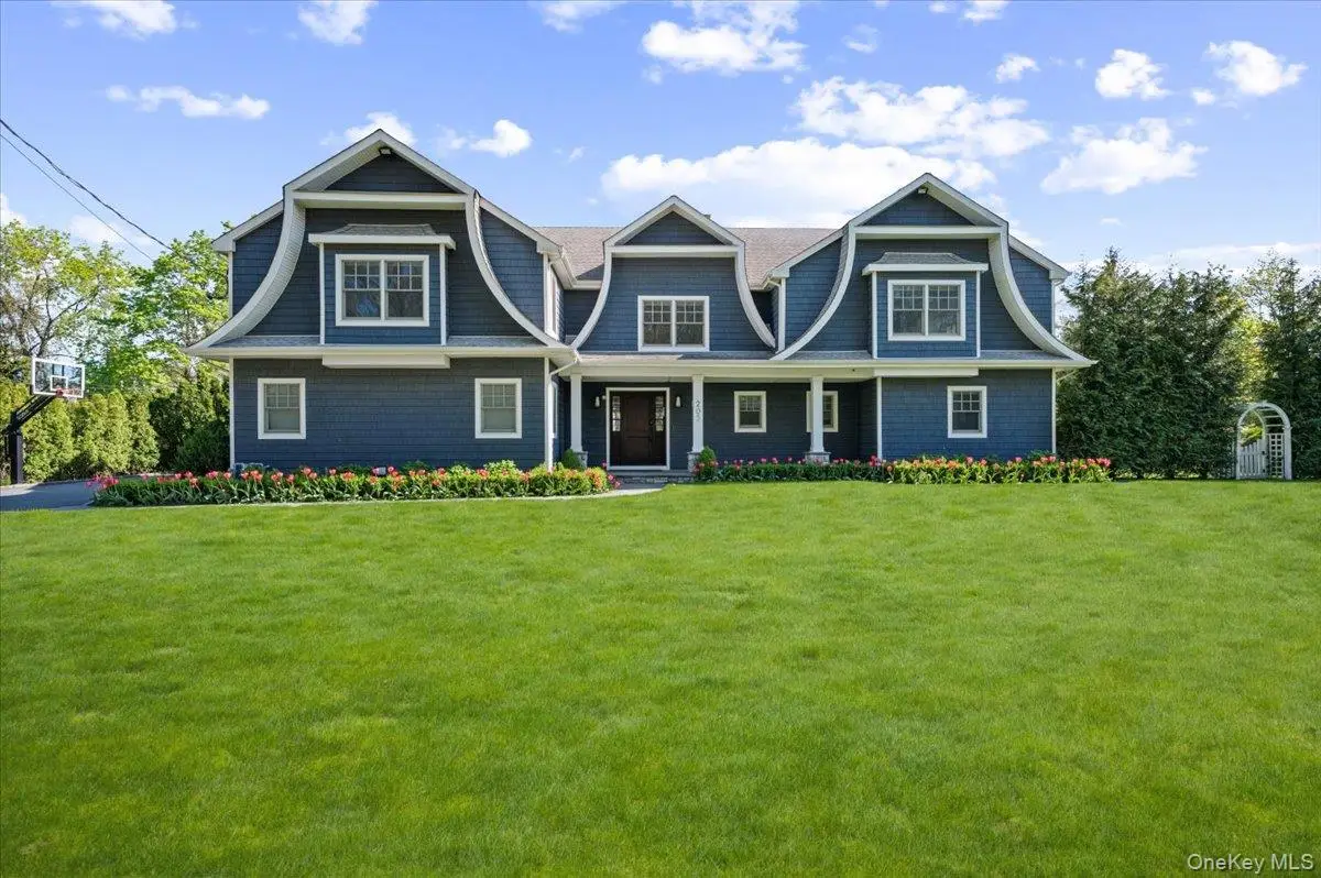 205 Hewlett Neck Road, Hewlett Neck, NY 11598 - #1