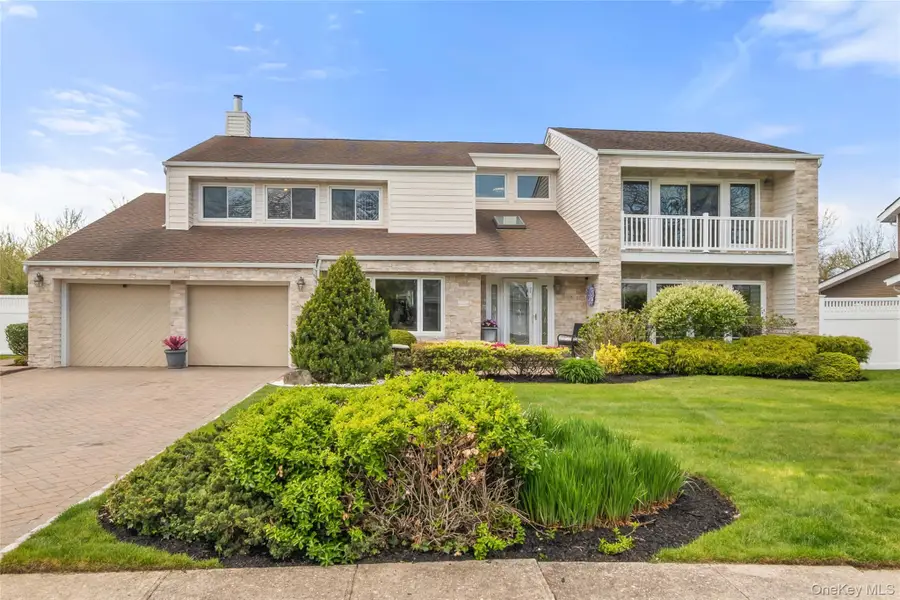 152 Pace Drive S, West Islip, NY 11795 - #3