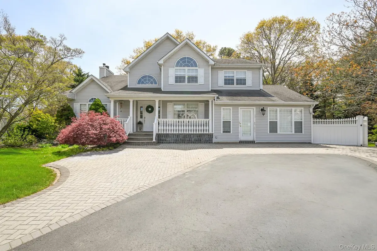 6 Ivy Court, Centereach, NY 11720 - #1