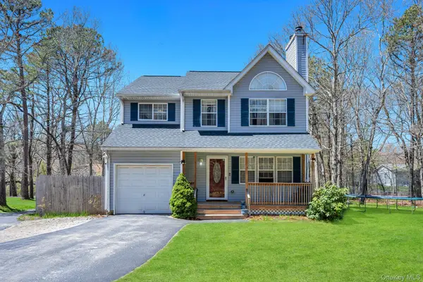 343 Oak Avenue, Flanders, NY 11901