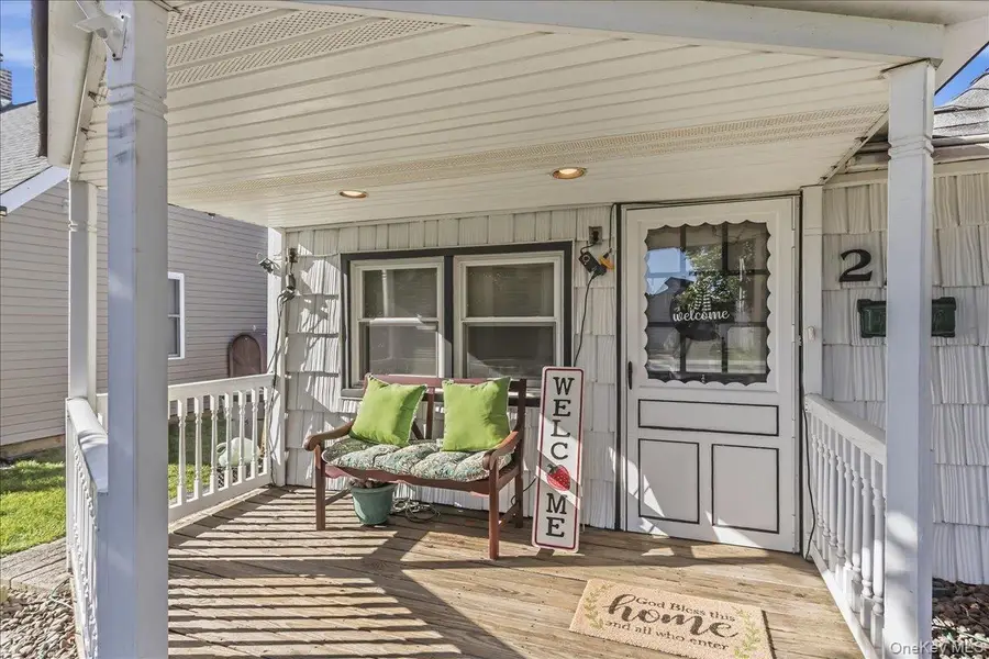 25 Summit Lane, Levittown, NY 11756 - #3